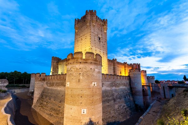 Découvrez le château de grignan : trésor historique à visiter